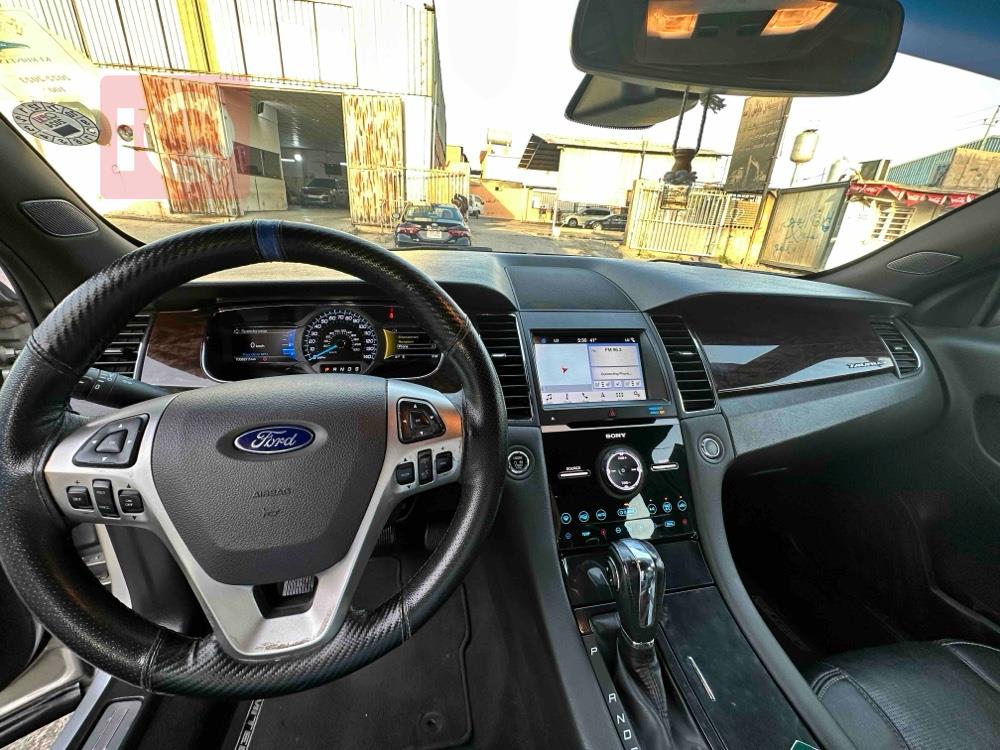 Ford Taurus